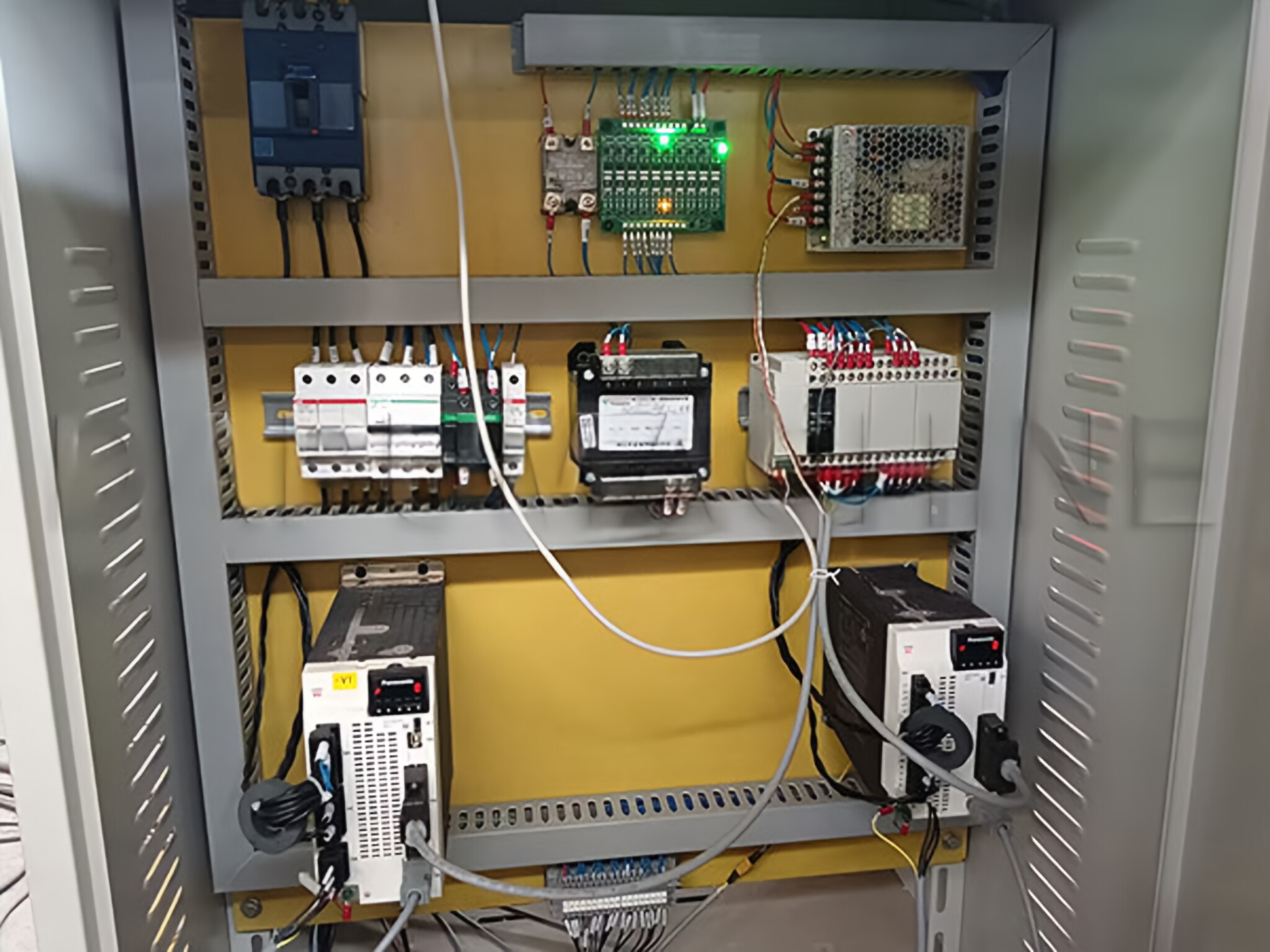 电缆桥架网格焊接机 机器优势 1